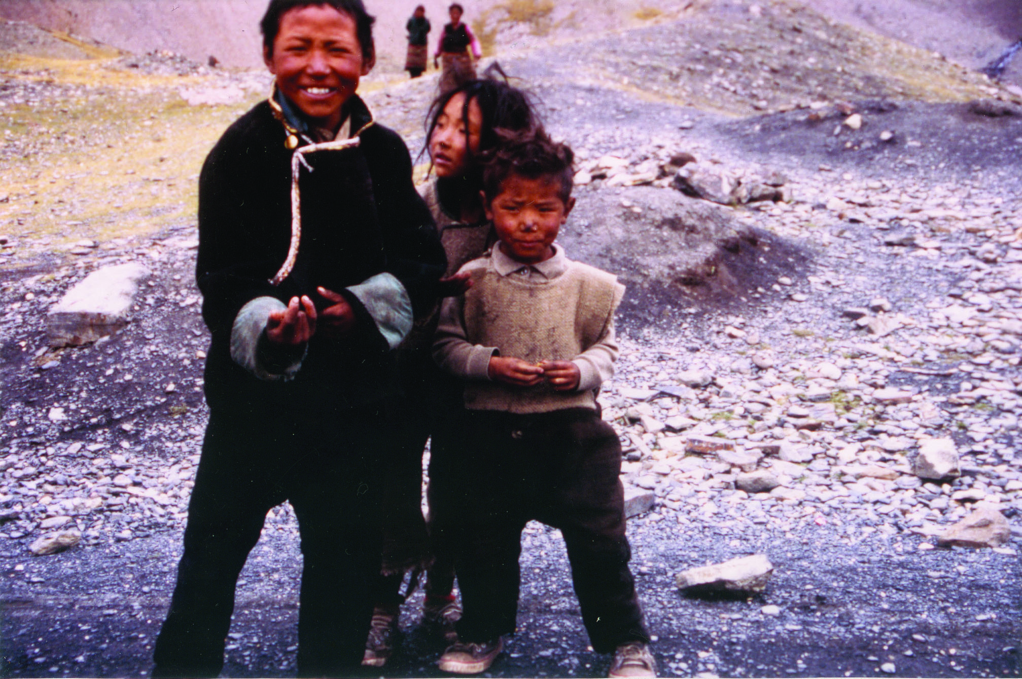 “Friendship” appears many times in Tibet. Friendship Bridge, Friendship Highway, Friendship Hotels. Shigatse, I’ve found friendship myself! Day 16